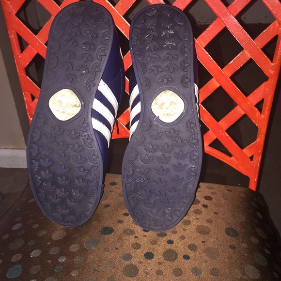 Shoes 👟 - Picture 4 of 4